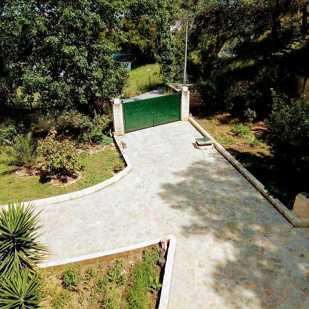 Villa Silvia Ágios Matthaíos 外观 照片