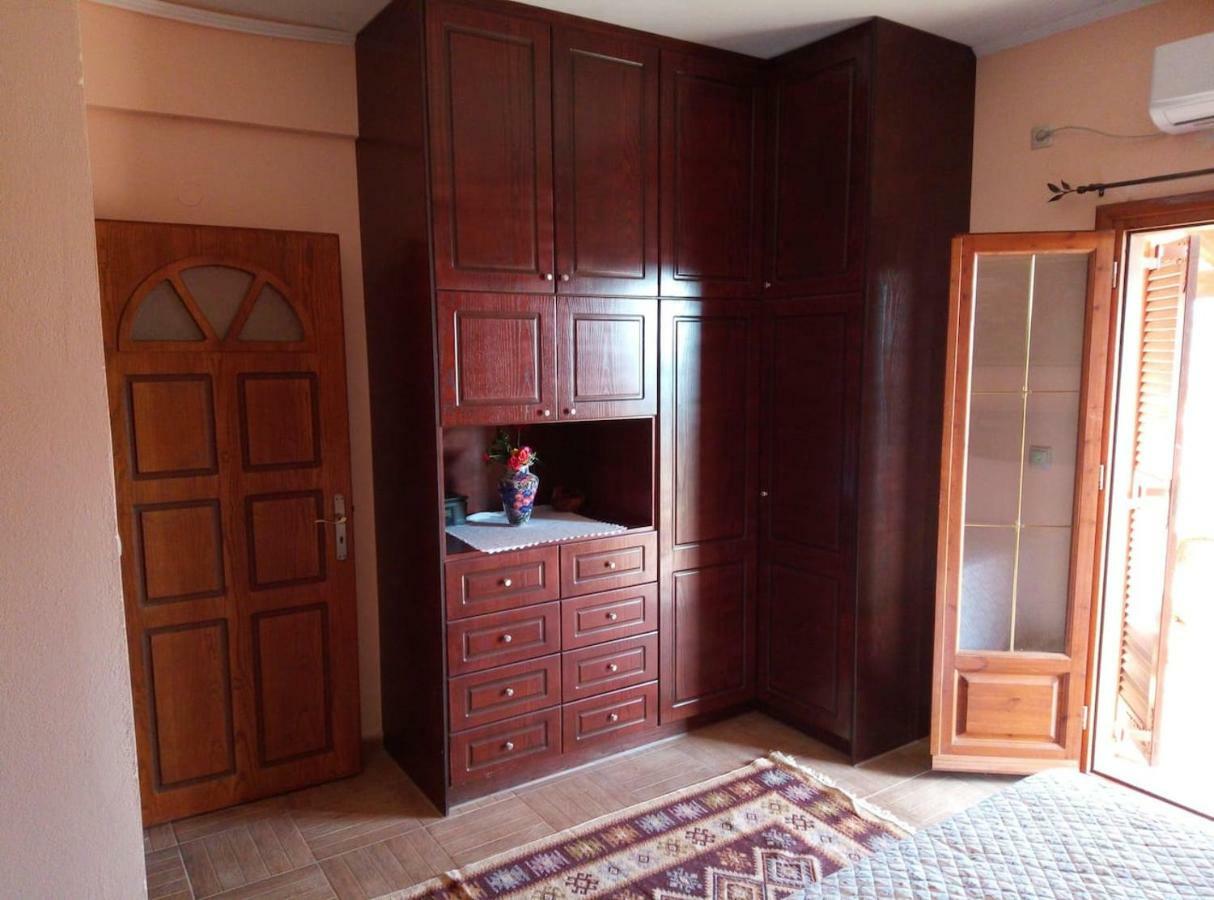 Villa Silvia Ágios Matthaíos 外观 照片