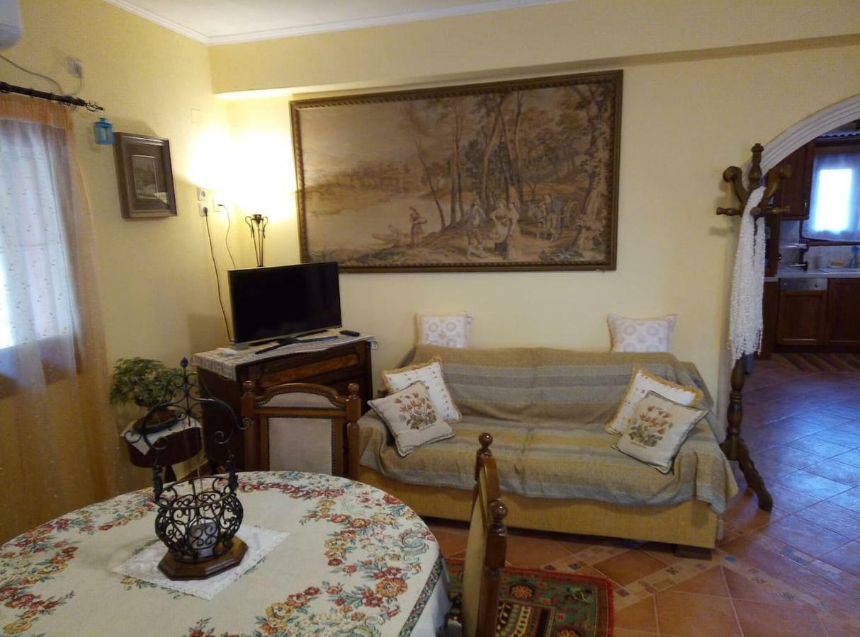 Villa Silvia Ágios Matthaíos 外观 照片